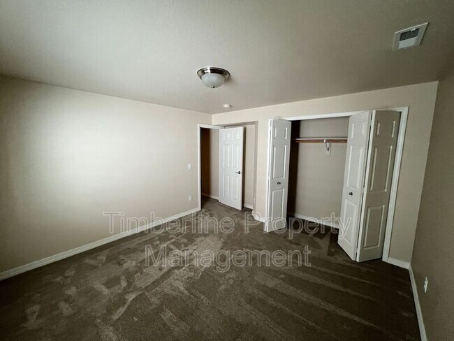 Building Photo - 9914 Red Sage Dr