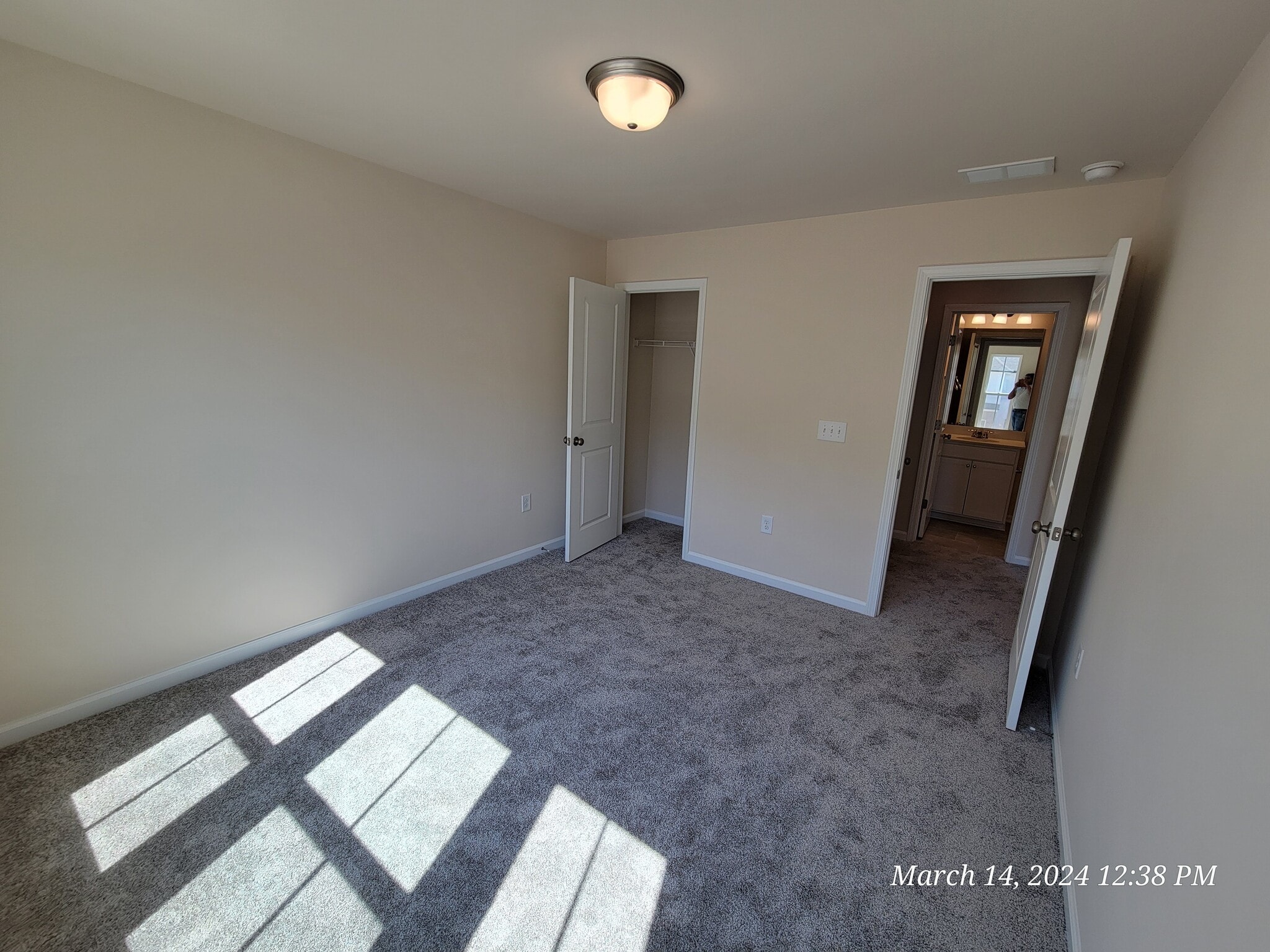 Building Photo - 424 Glen Clova Dr