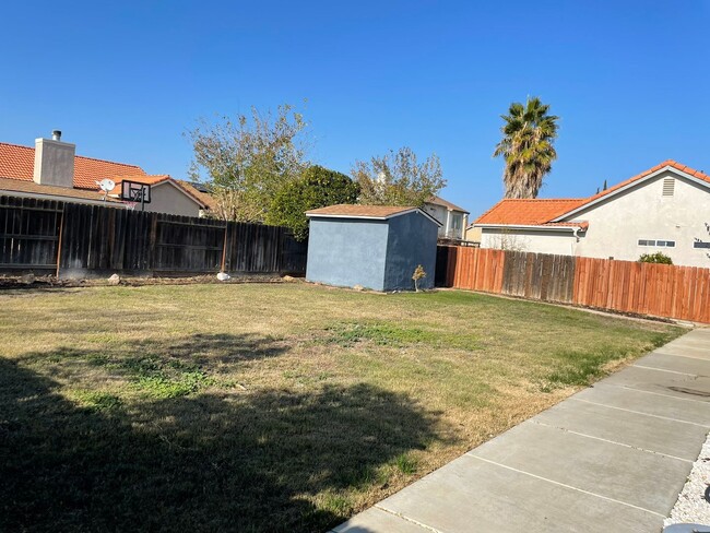 Building Photo - Available Now: Beautiful 3-Bedroom, 2-Bath...