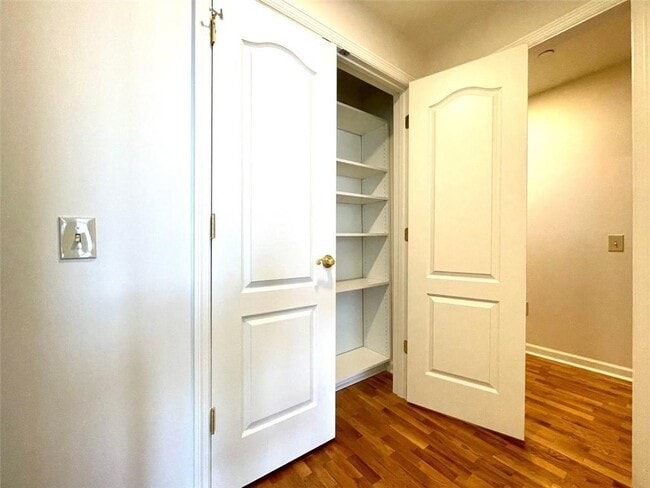 Building Photo - 195 14th St NE