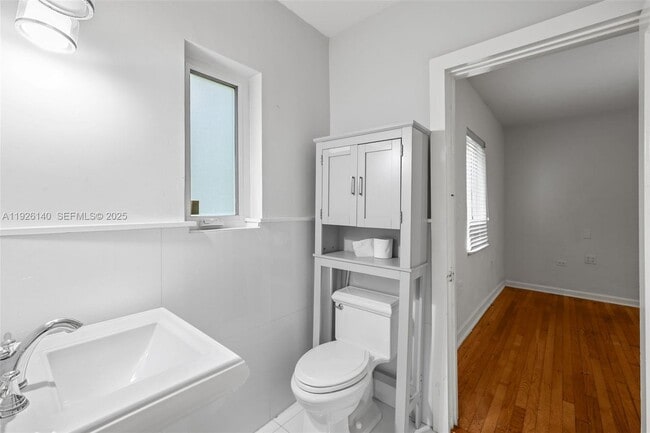 Building Photo - 410 Minorca Ave