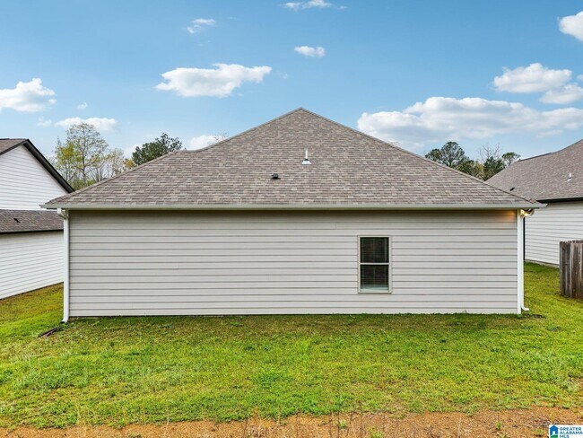 Building Photo - 615 Troubadour Ln