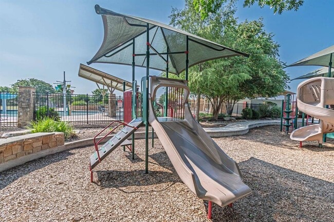 Building Photo - 384 Witchhazel Way