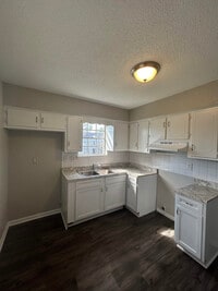 Building Photo - Westview 2