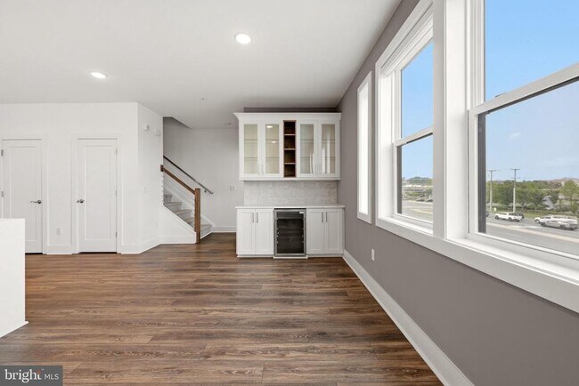 Building Photo - 44824 Tiverton Sq