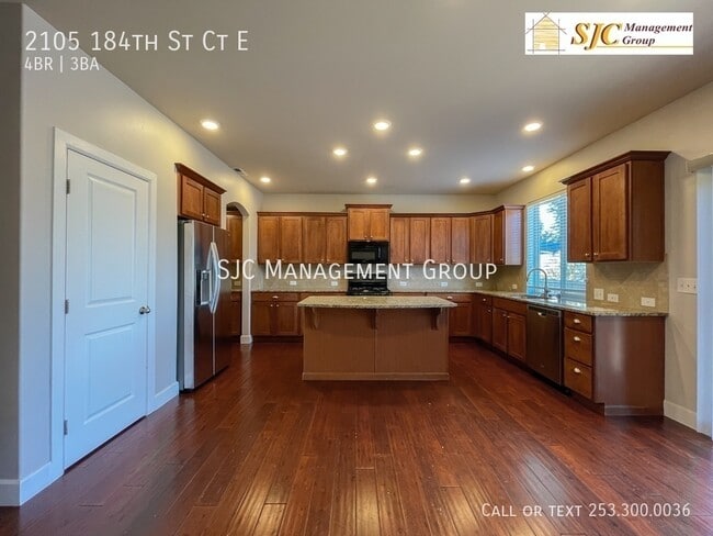 Building Photo - 2105 184th St Ct E