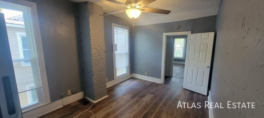 Building Photo - 224 Spruce St