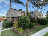 Building Photo - 1011 Springdale Cir