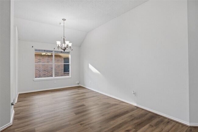 Building Photo - 19718 Gable Woods Dr