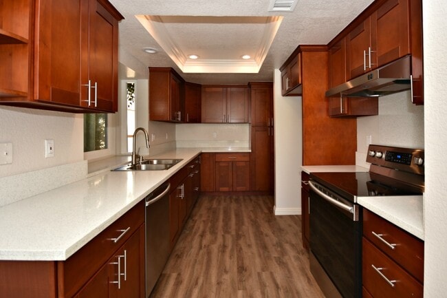 Building Photo - Updated 2Bed, 2Bath Home in Vista!