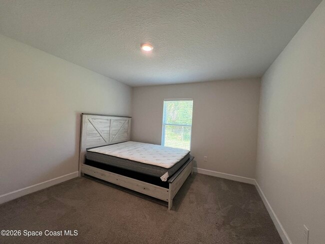 Building Photo - 8752 Waterstone Blvd