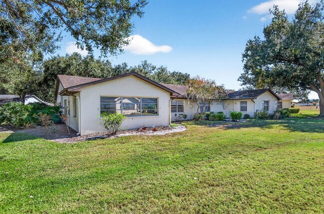 Building Photo - Totally Updated