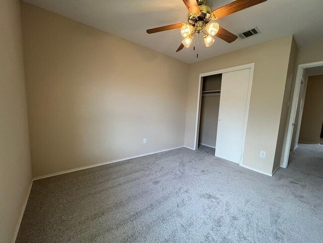 Building Photo - 209 Katy B Ln