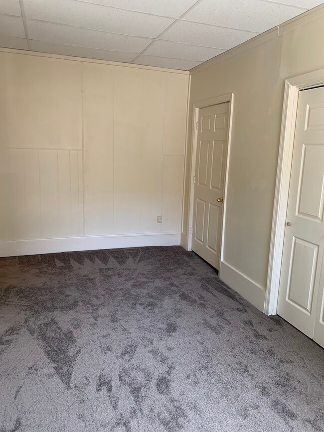 Open Bedroom/Office - 133 S Main St