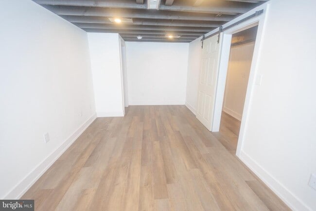 Building Photo - 203 Girard Rd N
