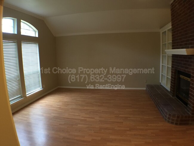 Building Photo - 1834 Meadow Crest Dr