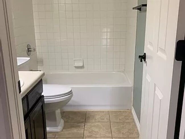 Building Photo - 2280 Pinyon Jay Dr