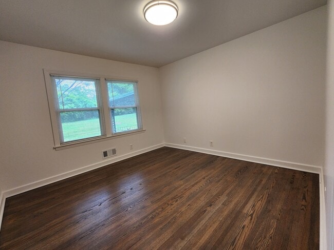 Building Photo - 5108 Cornwall Dr