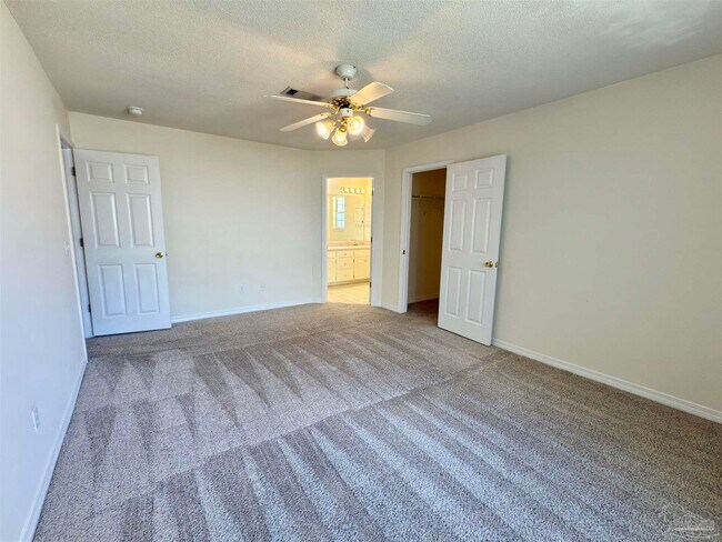 Building Photo - 3328 Marion Oaks Way