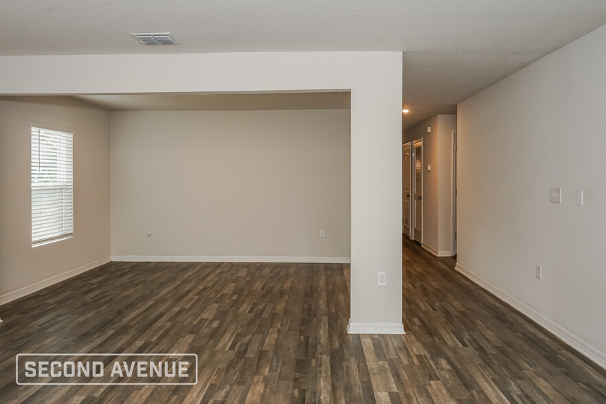 Building Photo - 114 Ramblewood Dr