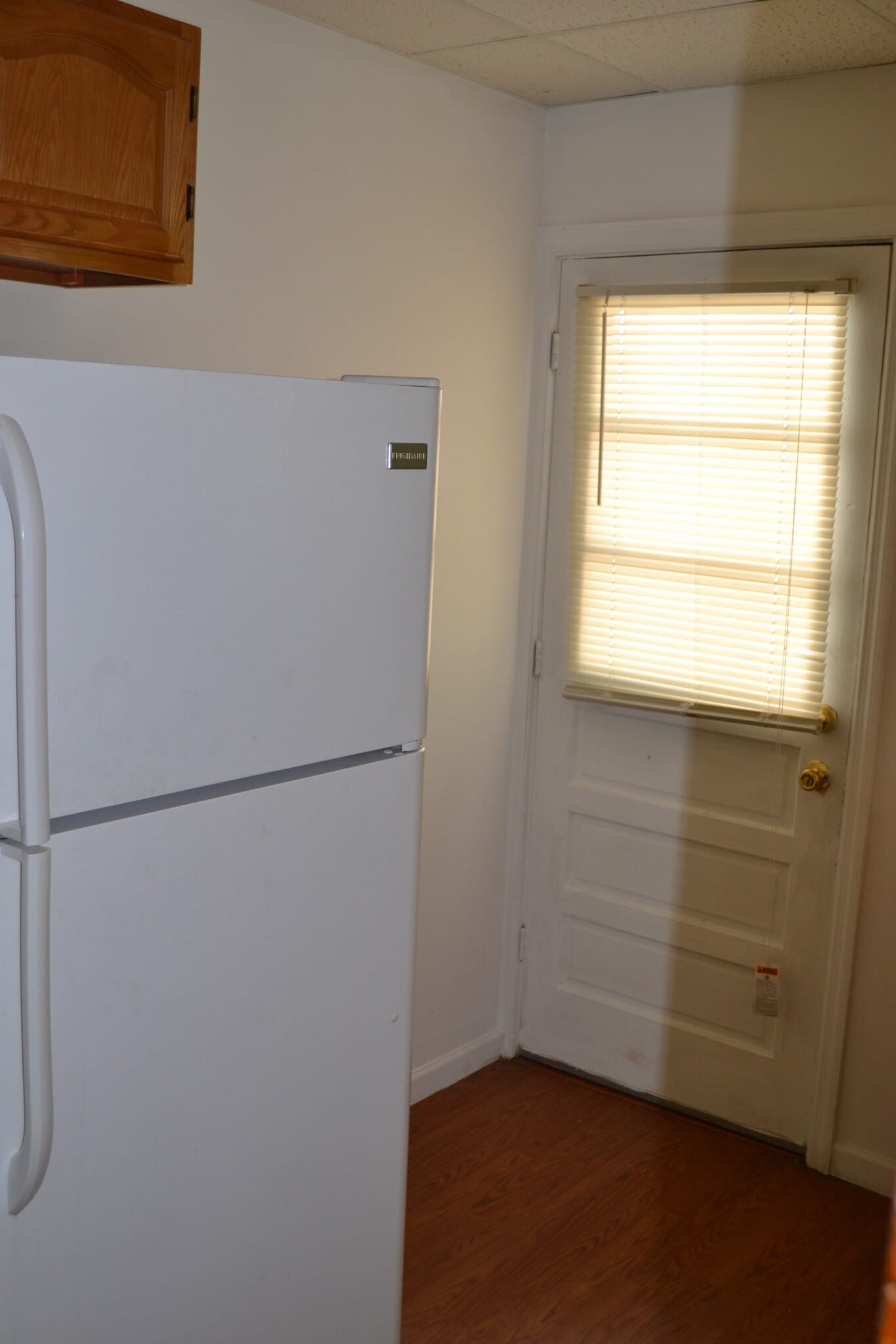 Building Photo - 2115 Hollister Ave