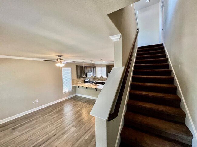 Building Photo - 4705 Rosedale Ave