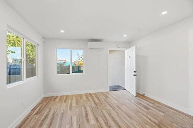 Building Photo - 4542 Polk Ave