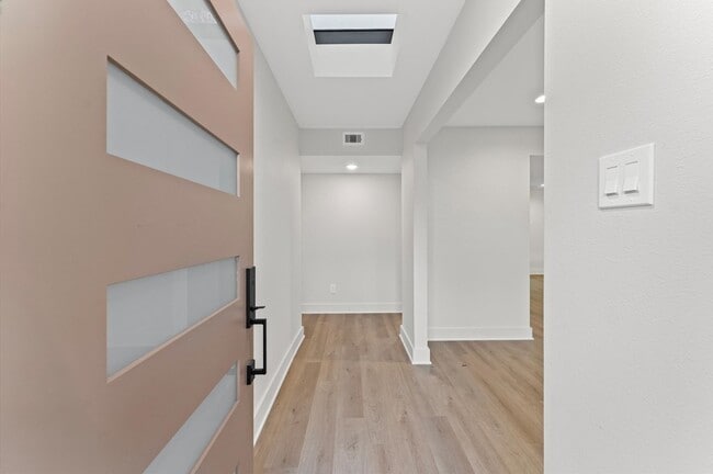 Building Photo - 10607 Overbrook Ln