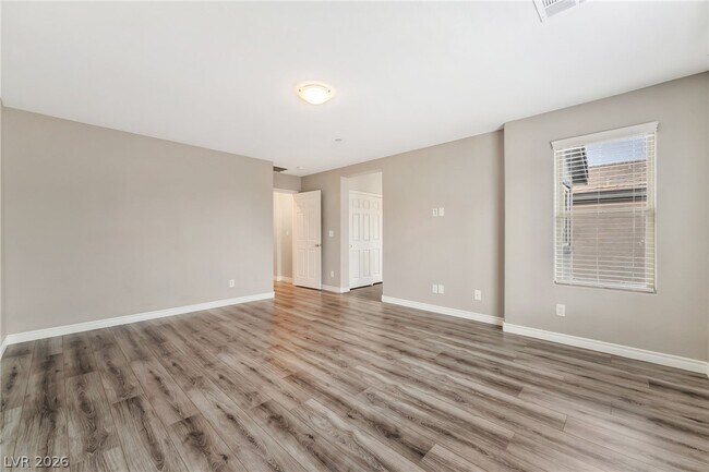 Building Photo - 900 Lotus Falls St