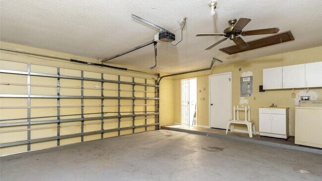 Building Photo - 4430 Odin St