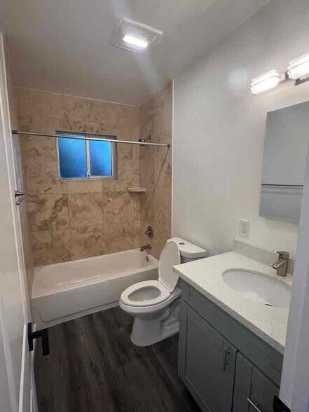 Building Photo - 7097 Central Ave