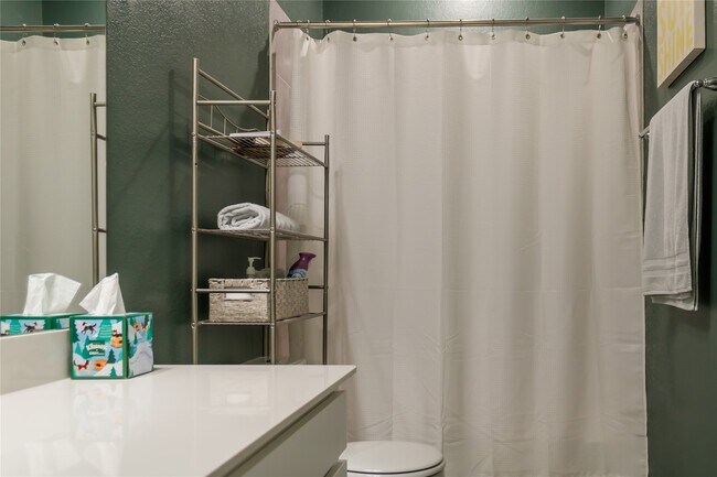 Building Photo - 10201 Waterwall Ln