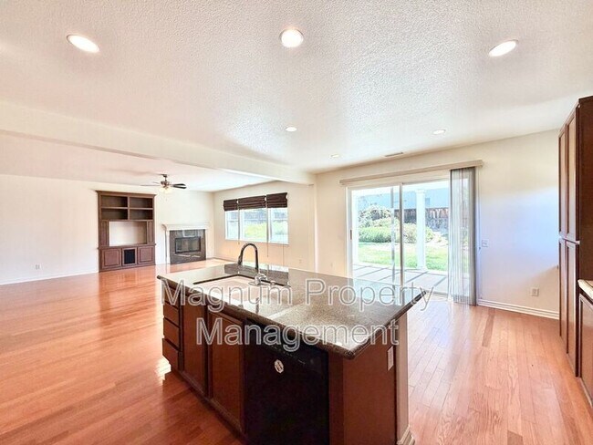 Building Photo - 35824 Red Bluff Pl