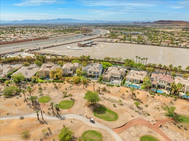 Building Photo - 3043 Red Springs Dr