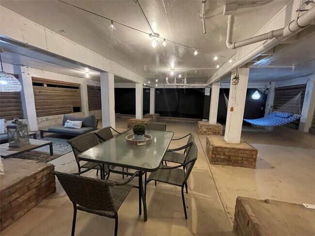 Building Photo - 1212 55th St