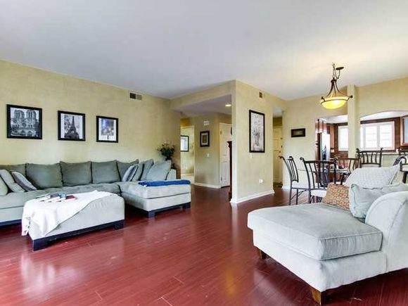 Building Photo - 16232 Avenida Venusto