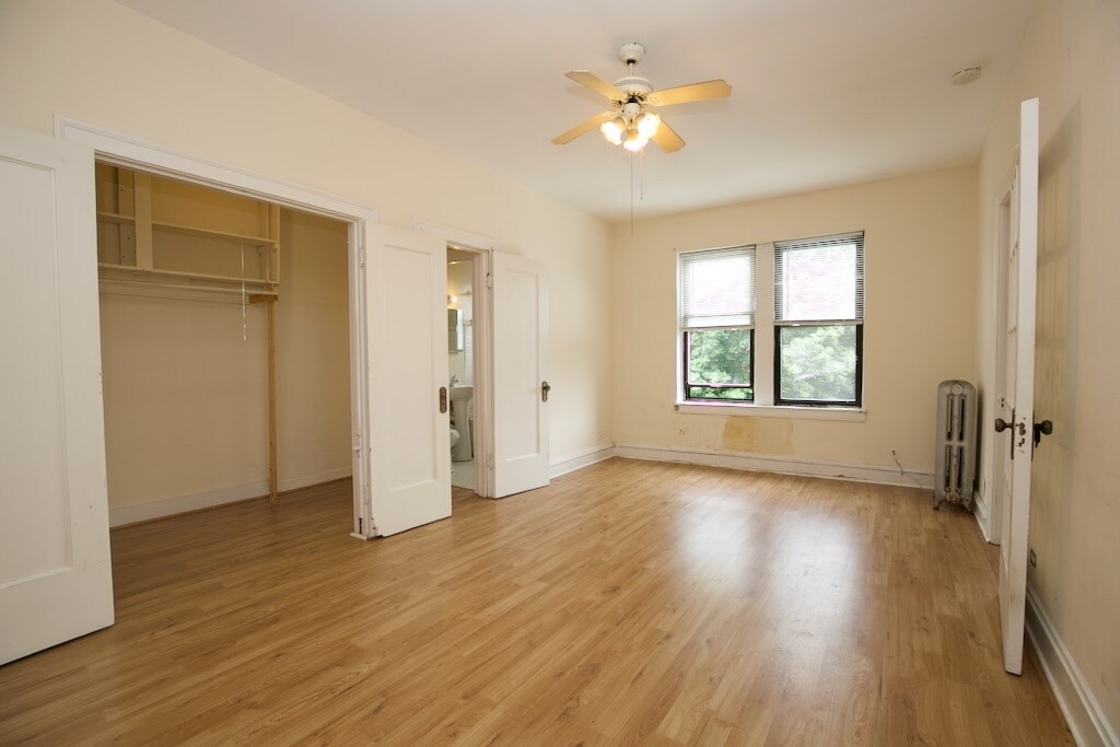 Building Photo - 4854 N Damen Ave