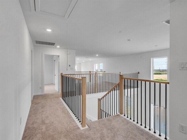 Building Photo - 22103 Strathfield Cir