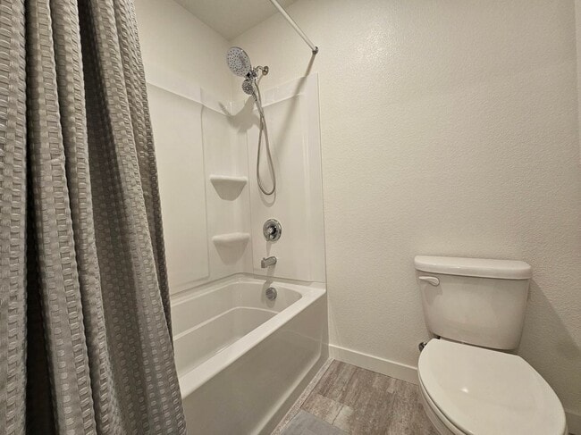 Building Photo - 8296 Whippersnapper Way