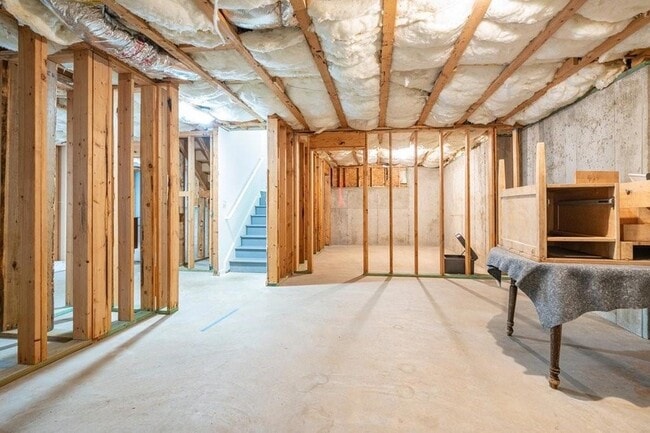 Building Photo - 53 Lakeside Terrace