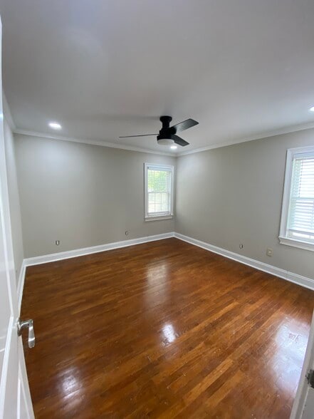 Junior bedroom - 1732 Monroe Dr NE