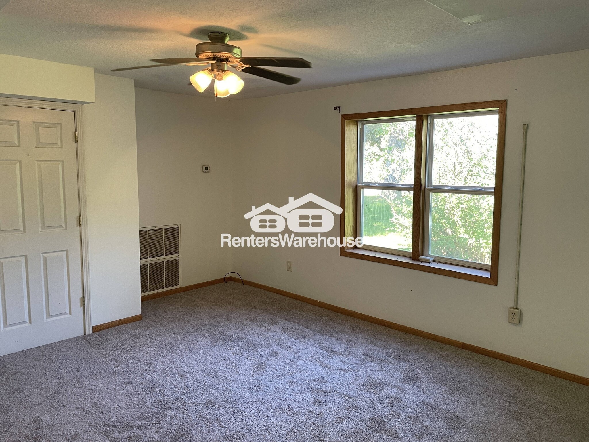 Building Photo - 1320 County Rd A