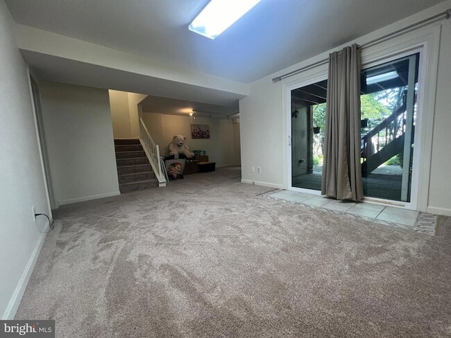 Building Photo - 9547 Fern Hollow Way