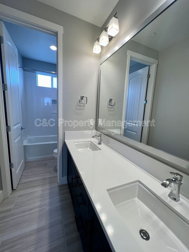 Building Photo - 476 Lassen Wy