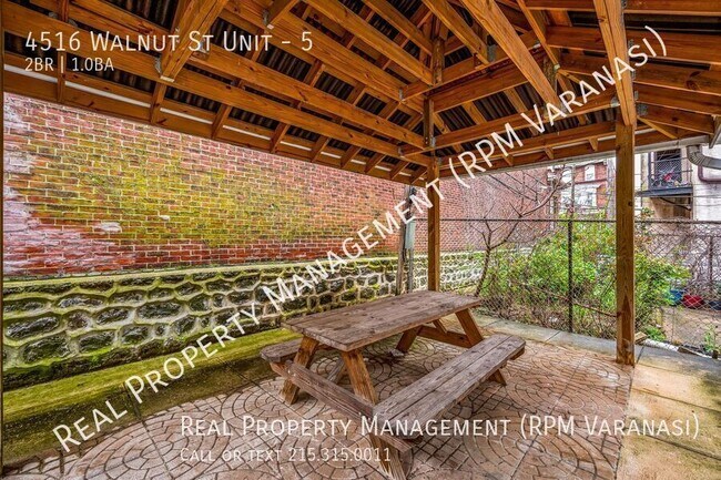 Building Photo - 4516 Walnut St