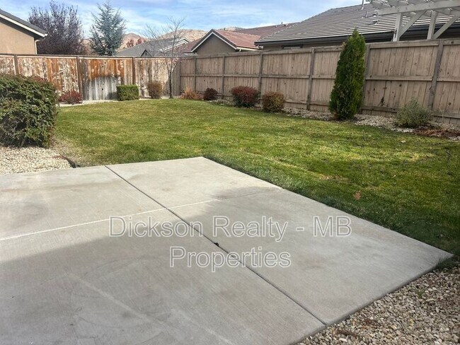 Building Photo - 10724 Grayslake Dr