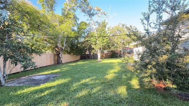 Building Photo - 1762 32nd St