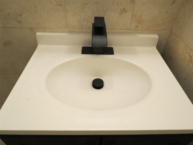 Building Photo - 11918 Sagedowne Ln