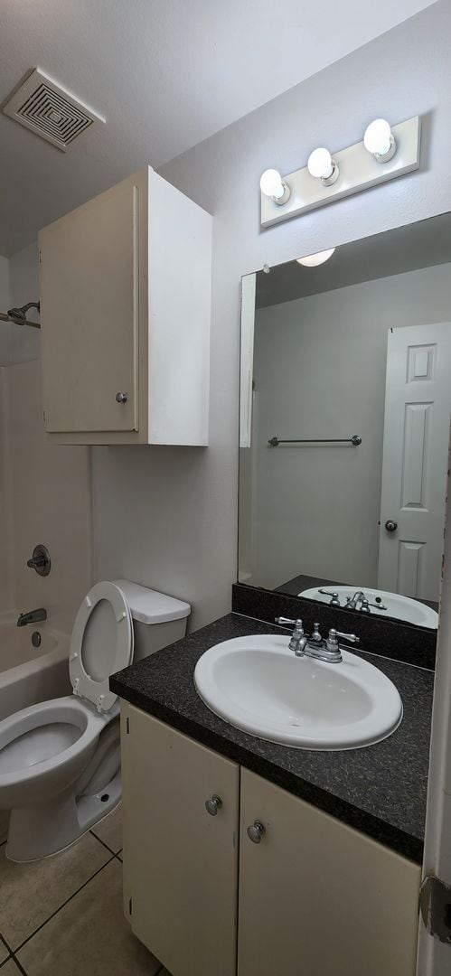 Building Photo - 2262 FM2864