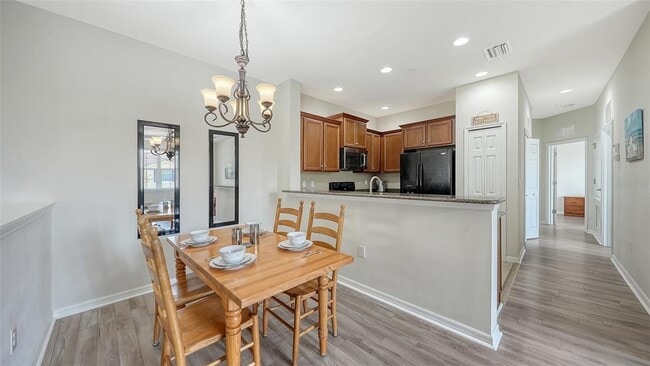 Building Photo - 7843 Moonstone Dr